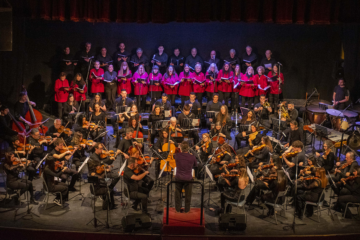  Se presentó la Filarmónica con gran éxito 