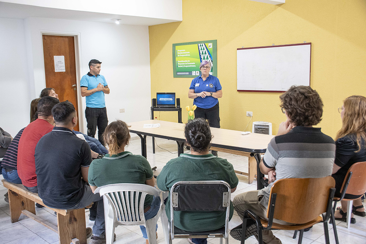 Continúan capacitando en Ojos en Alerta