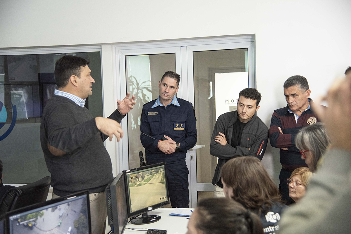 Vecinalistas recorrieron la Central de Monitoreo 