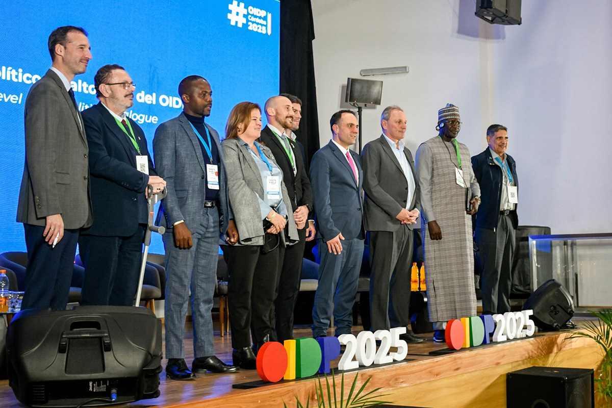 De Rivas disertó en una conferencia internacional