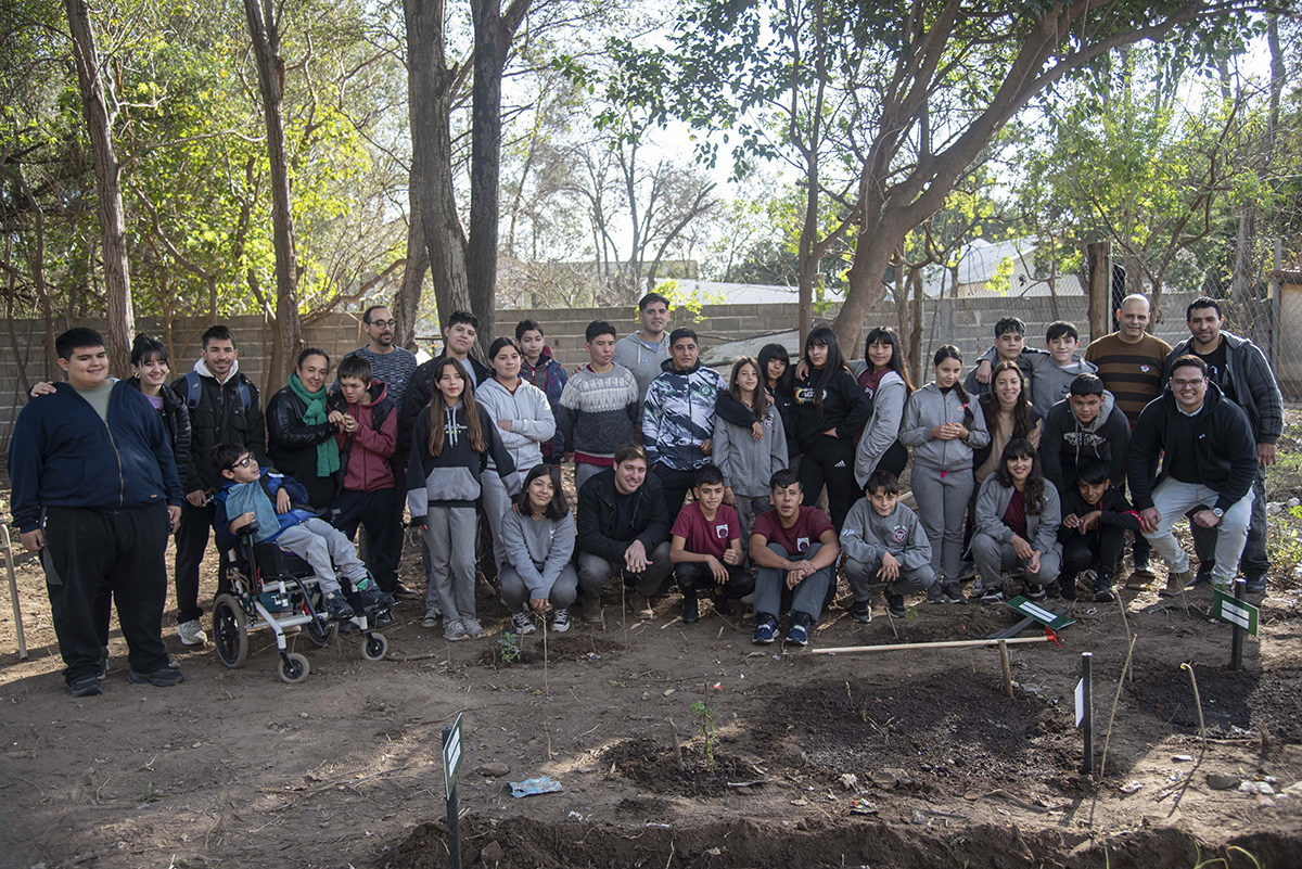 El Municipio llegó con una huerta comunitaria